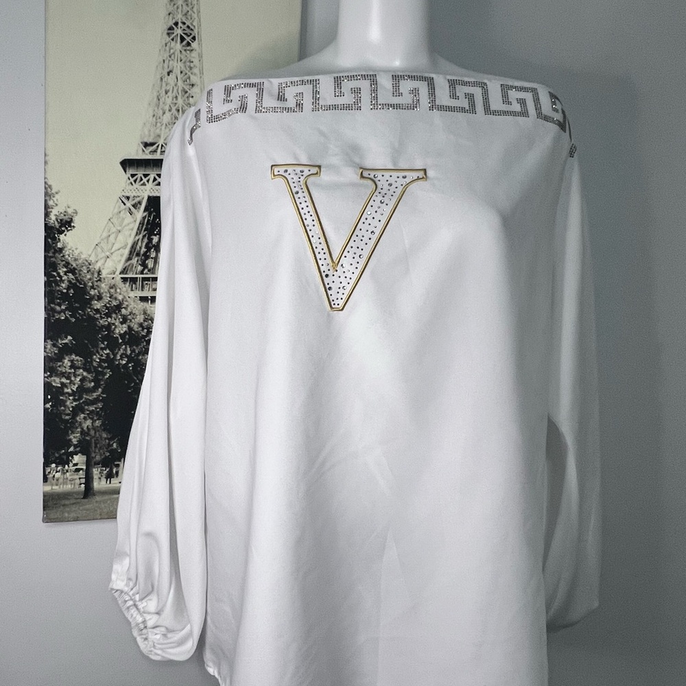 Chic White Off-Shoulder Blouse with Gold Accents - Picture 2 of 9